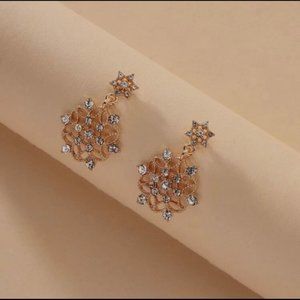 2/$12! Geometric Dangle Earrings